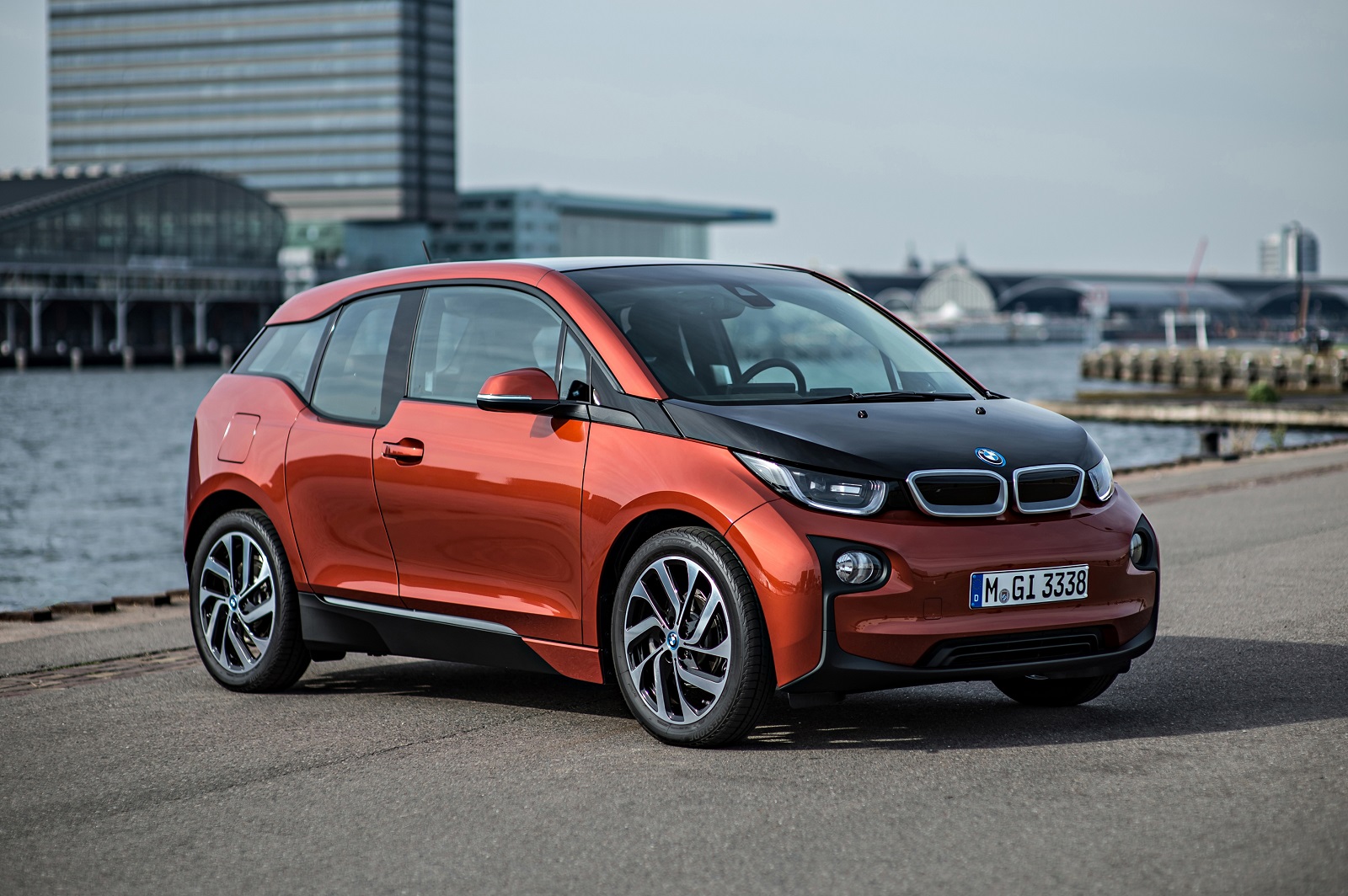 BMW i3 Electric Car To Get Longer Range Next Year, CEO Says