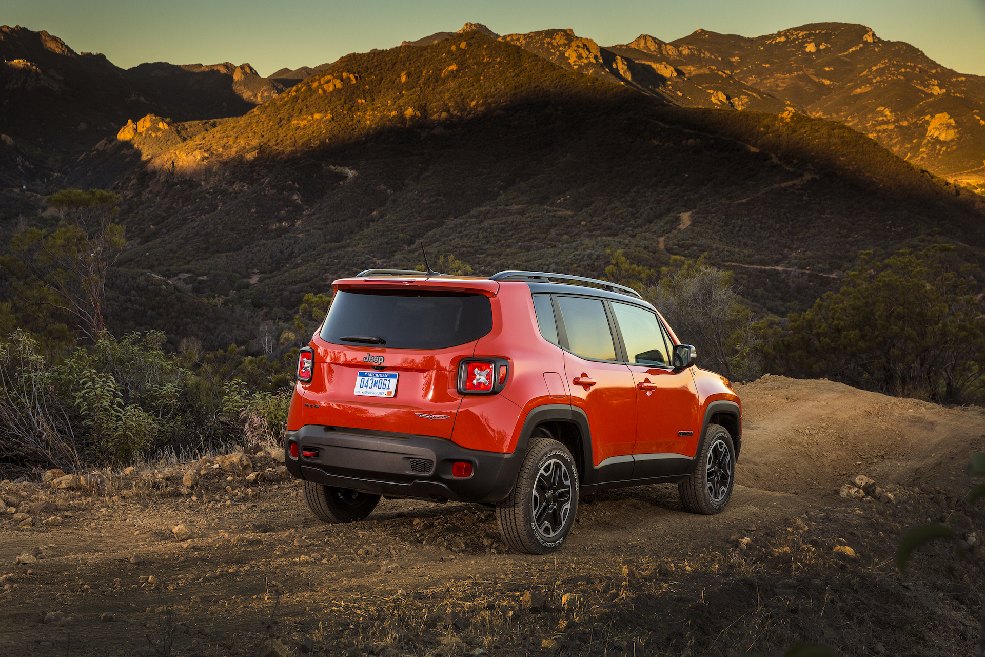 Report: Jeep eyes sub-Renegade SUV