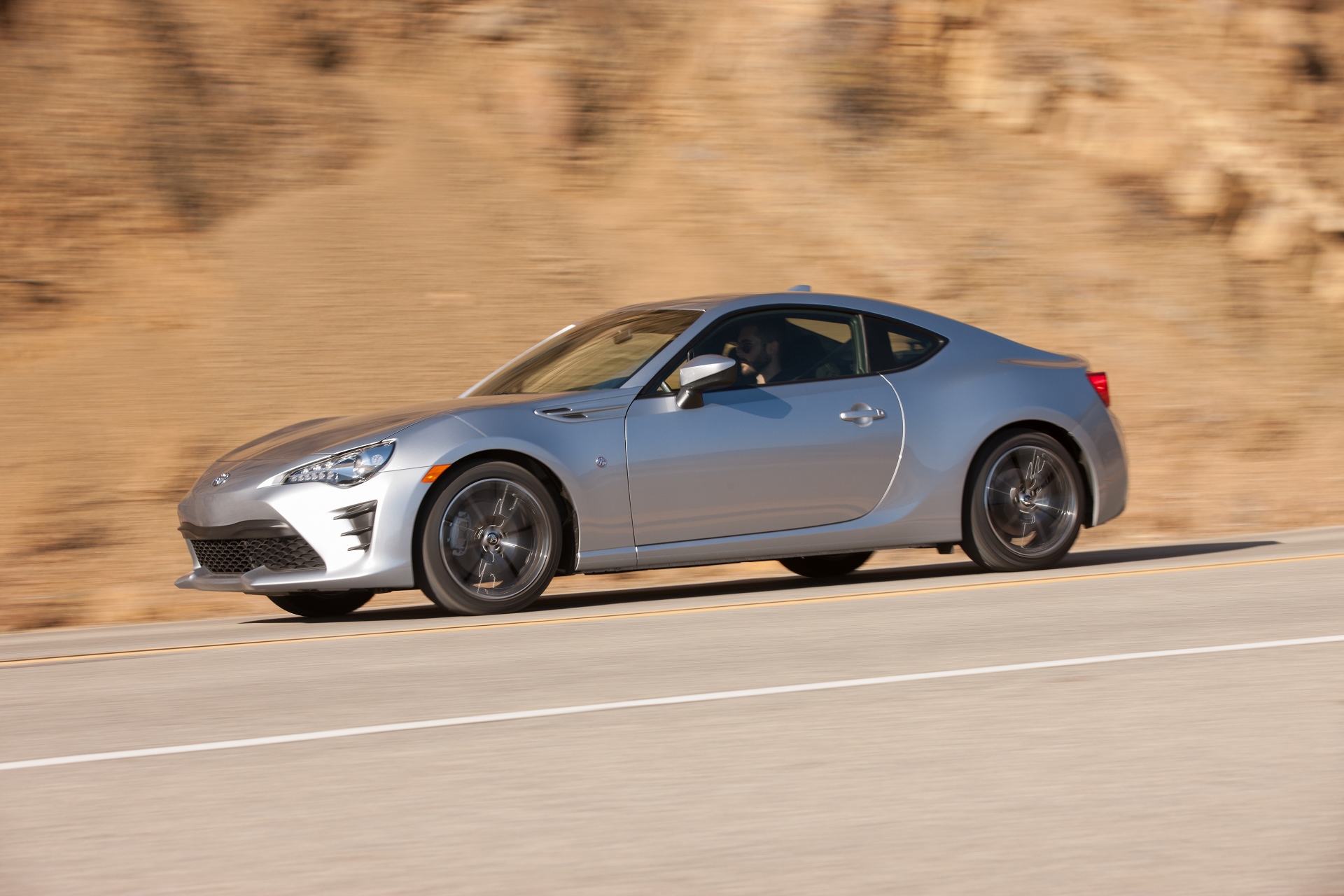 2017 Toyota 86 Performance Review - The Car Connection