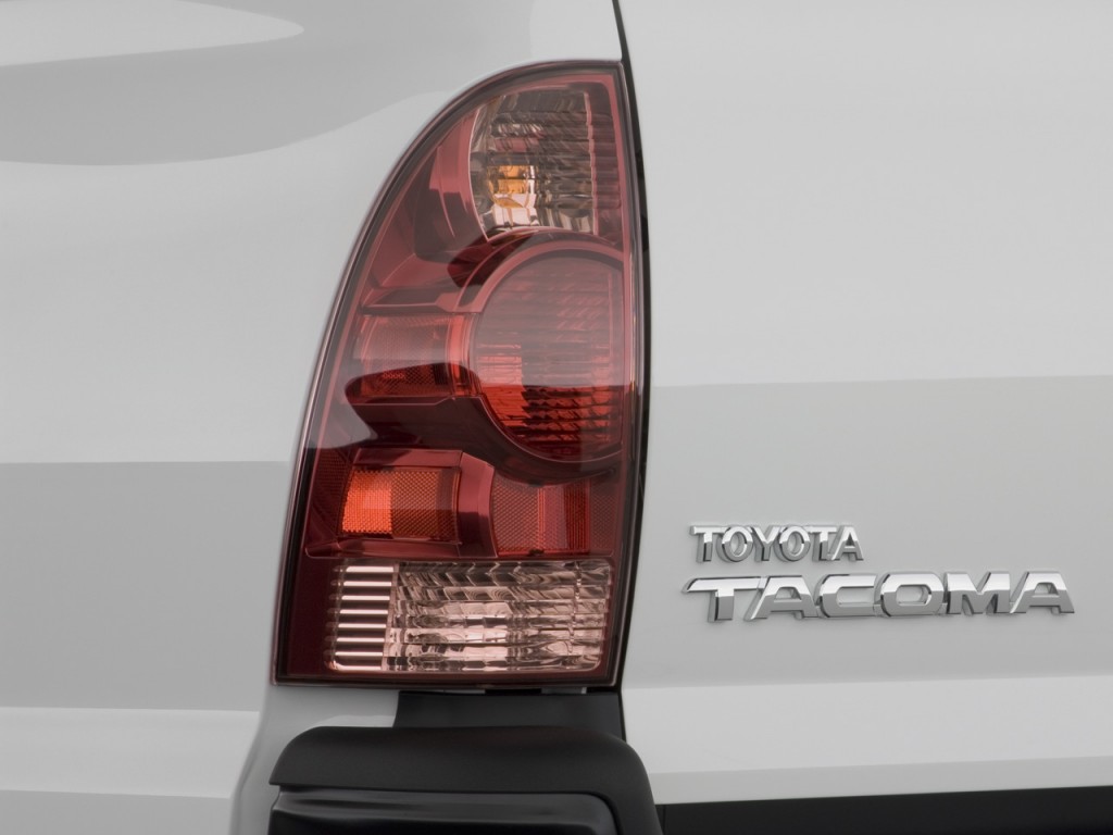 Image: 2008 Toyota Tacoma 2WD Reg I4 AT (Natl) Tail Light, size: 1024 x