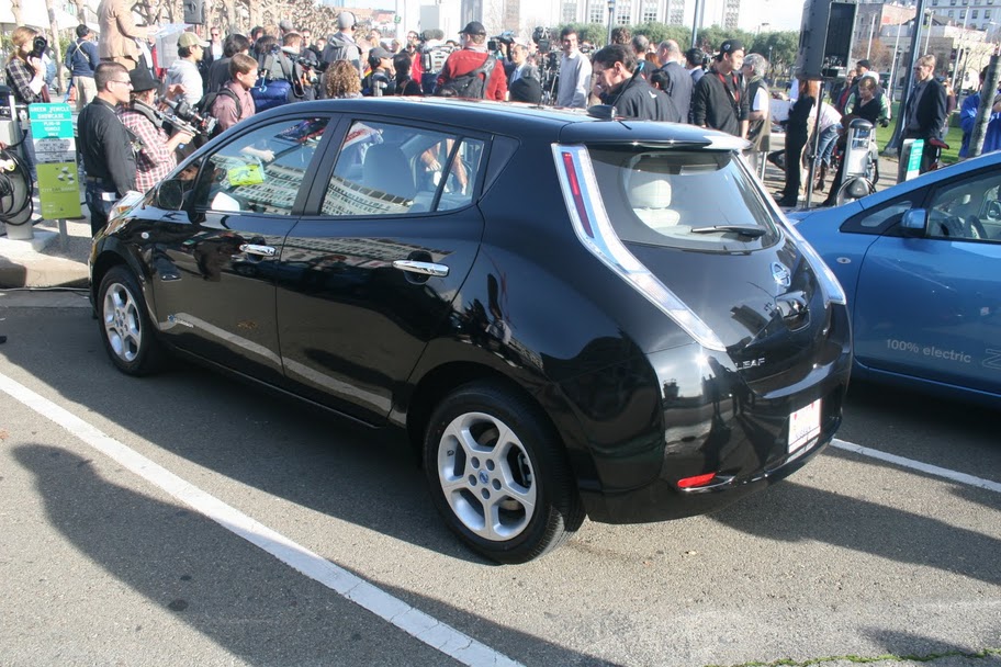 Nissan leaf december 2010