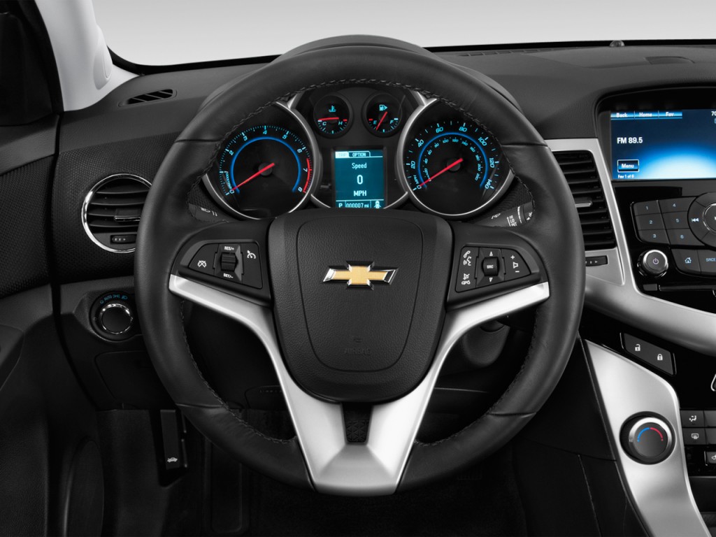 Image: 2013 Chevrolet Cruze 4-door Sedan Auto 1LT Steering Wheel, size