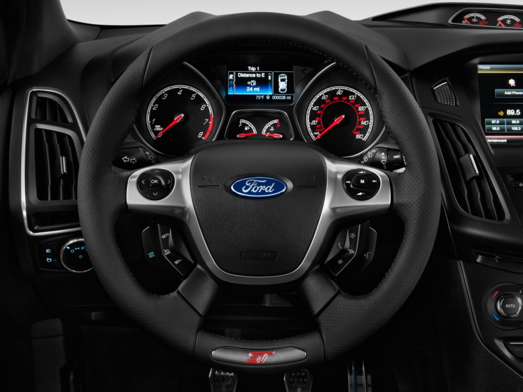 Image: 2013 Ford Focus 5dr HB ST Steering Wheel, size: 1024 x 768, type