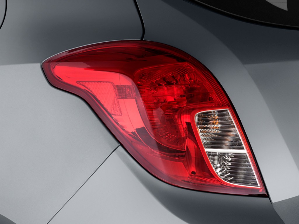 Image: 2015 Buick Encore FWD 4-door Tail Light, size: 1024 x 768, type: gif, posted on: October 2015 Buick Encore Tail Light Bulb Number