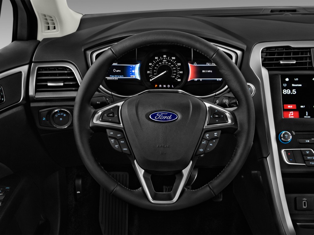 Image: 2017 Ford Fusion SE FWD Steering Wheel, size: 1024 x 768, type 