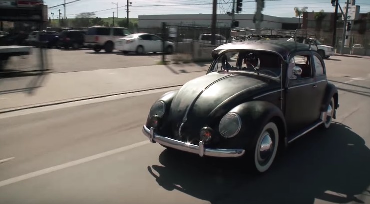 Original Volkswagen Beetle stops by 'Jay Leno's Garage' - Motor Authority