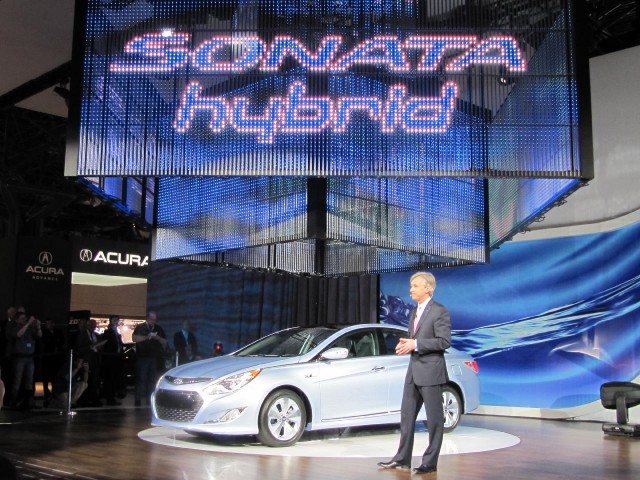 2011 Hyundai Sonata Hybrid at 2010 New York Auto Show at CEO John Krafcik 2011 Hyundai Sonata Hybrid at 2010 New York Auto Show at CEO John Krafcik