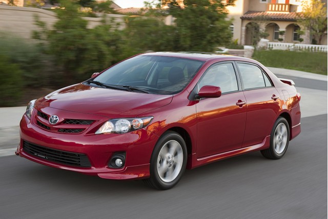 Toyota corolla gas mileage 2015