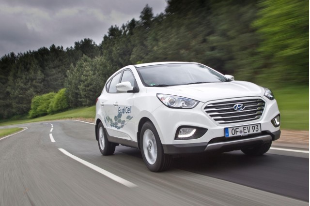 http://images.hgmsites.net/med/2015-hyundai-tucson-fuel-cell_100472459_m.jpg