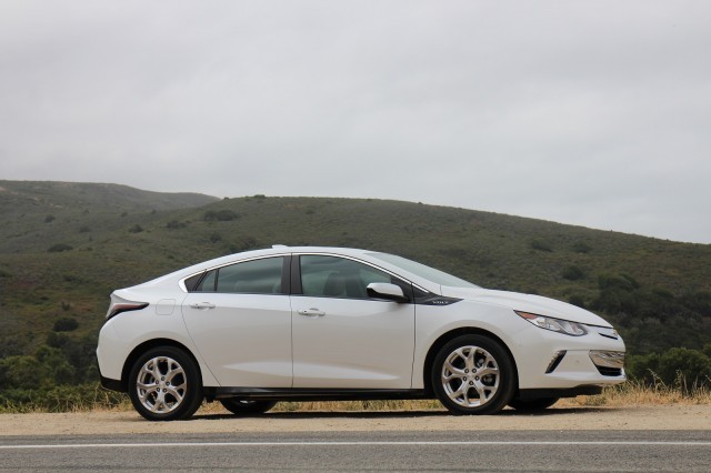 Nissan leaf chevy volt compared #7