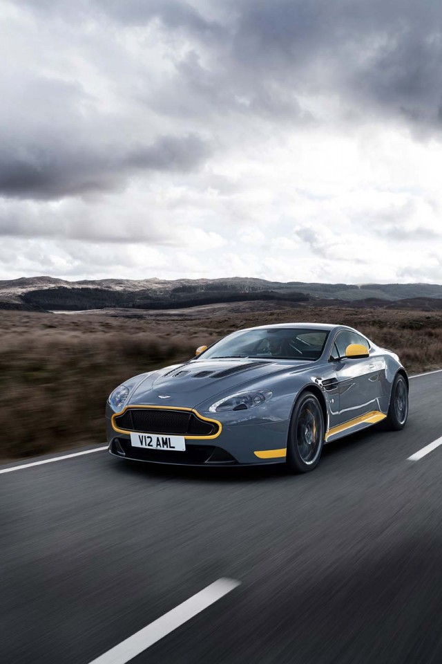 2017 Aston Martin Vantage Pictures/Photos Gallery - Green Car Reports