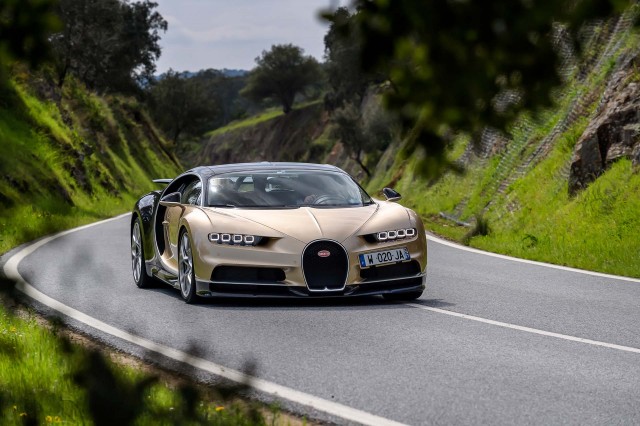 布加迪·凯龙(Bugatti Chiron)首次驾驶 布加迪·凯龙(Bugatti Chiron)首次驾驶