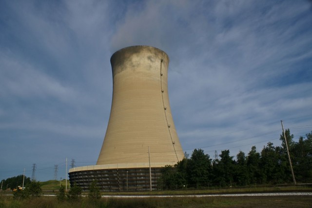 Cooling tower at power plant, by Flickr user Paul J Everett (Used under CC License)
