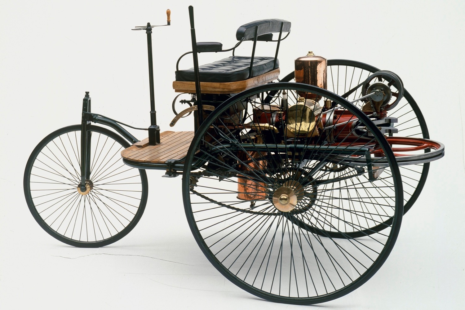 First Rwd Car The first cars didn't have steering wheels, now steering wheels have ...
