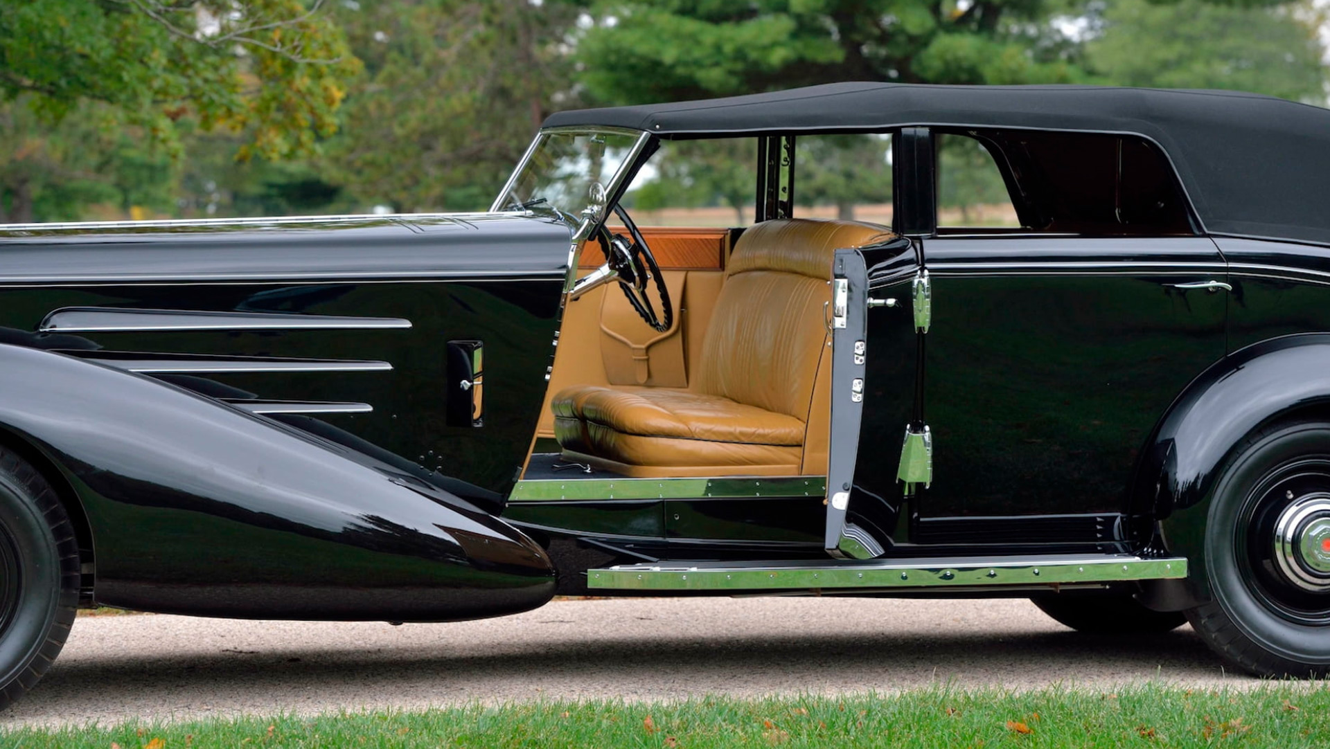 Duesenberg SJ Arlington Torpedo