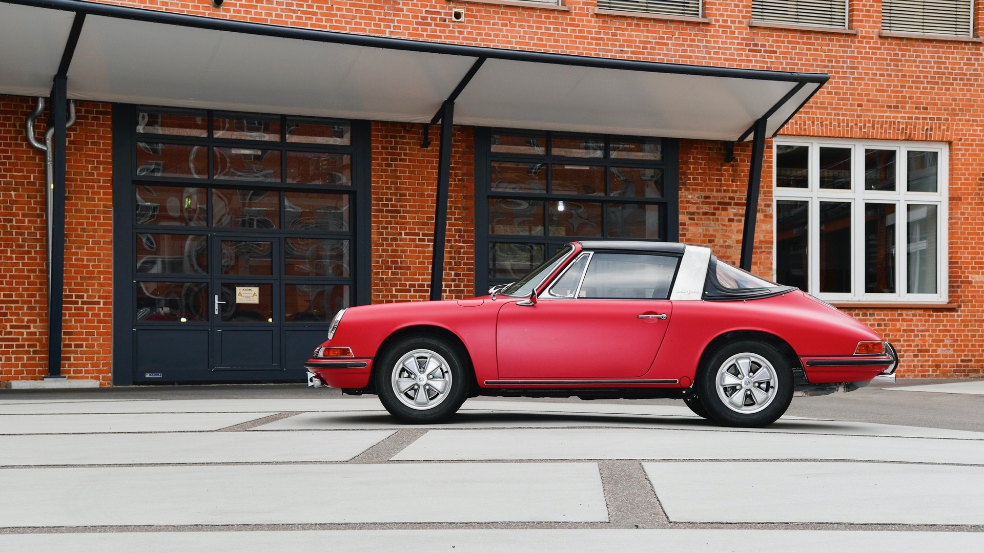 1967-porsche-911-s-targa-restored-by-por