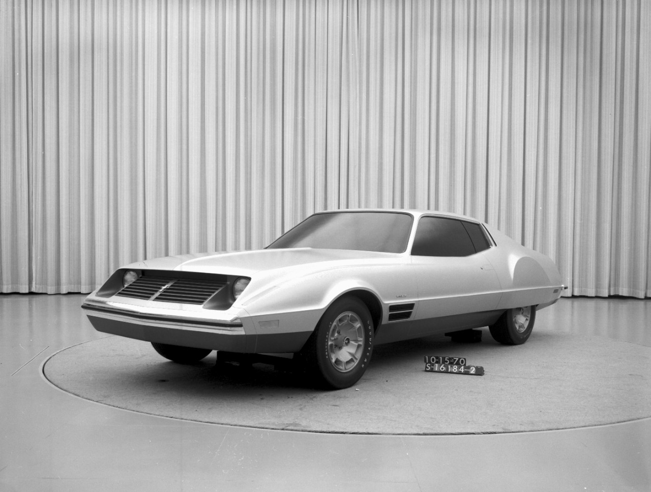 Photo essay: Ford Mustang II concept cars Auto Recent