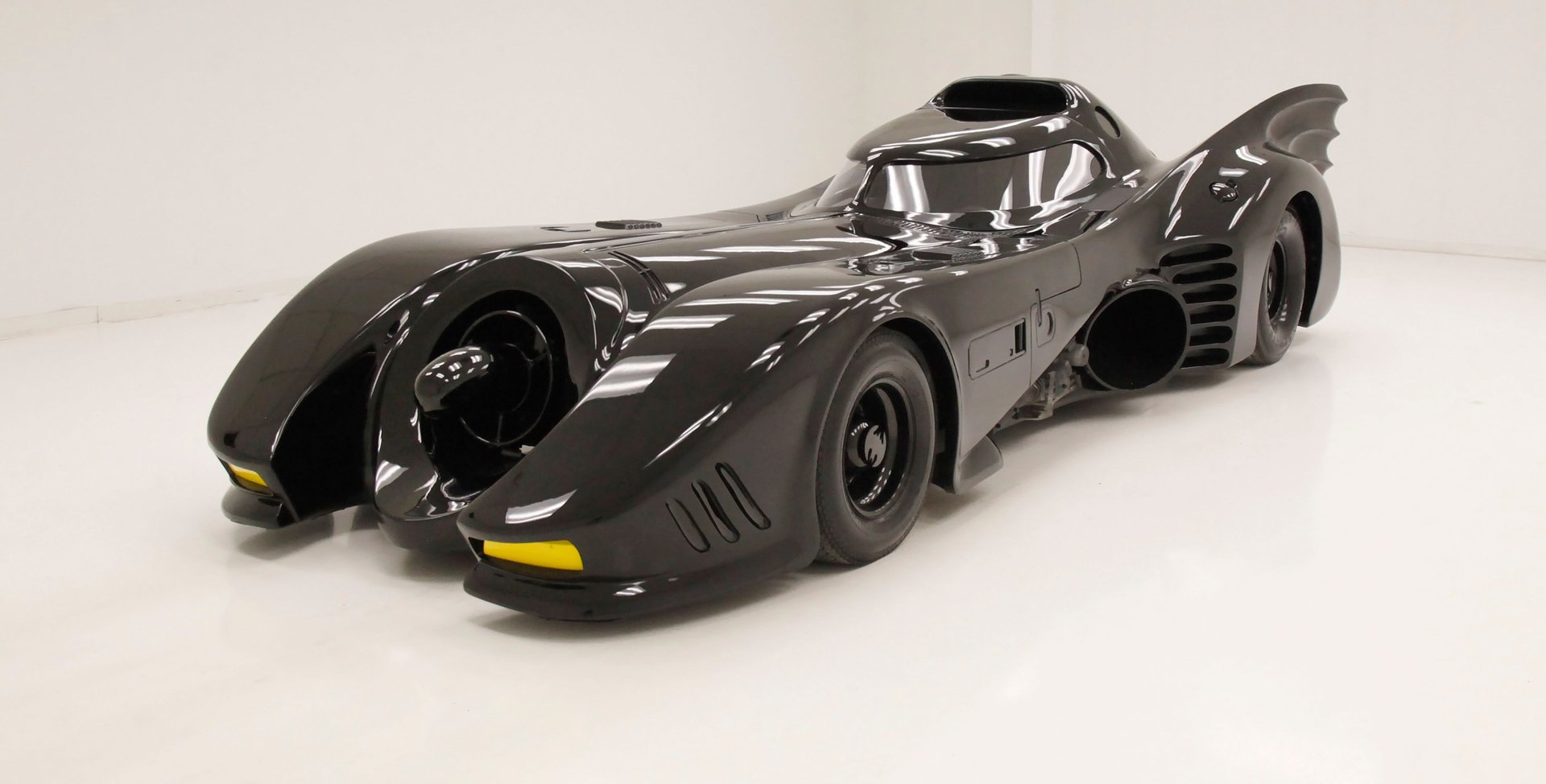 This 1989 Batmobile for sale is a genuine movie prop, but it’s not cheap Auto Recent