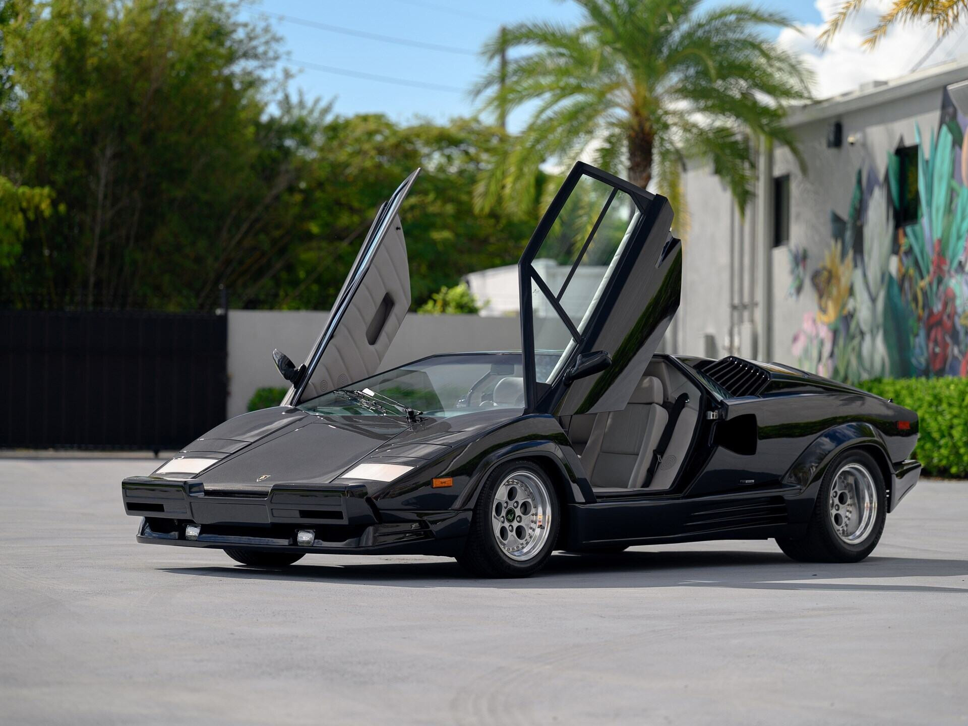 Lamborghini Countach with 155 miles, original tires heads to auction Auto Recent