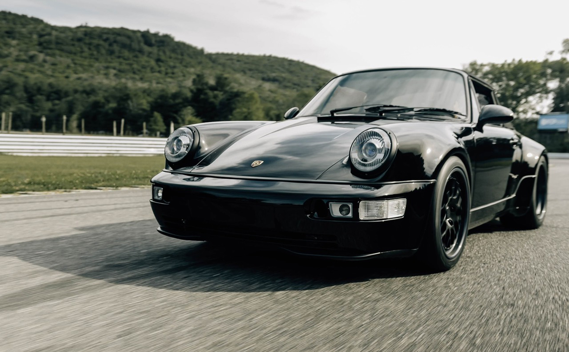 Sacrilege Motors ready to show off Tesla-powered 911 - Vimarsana News