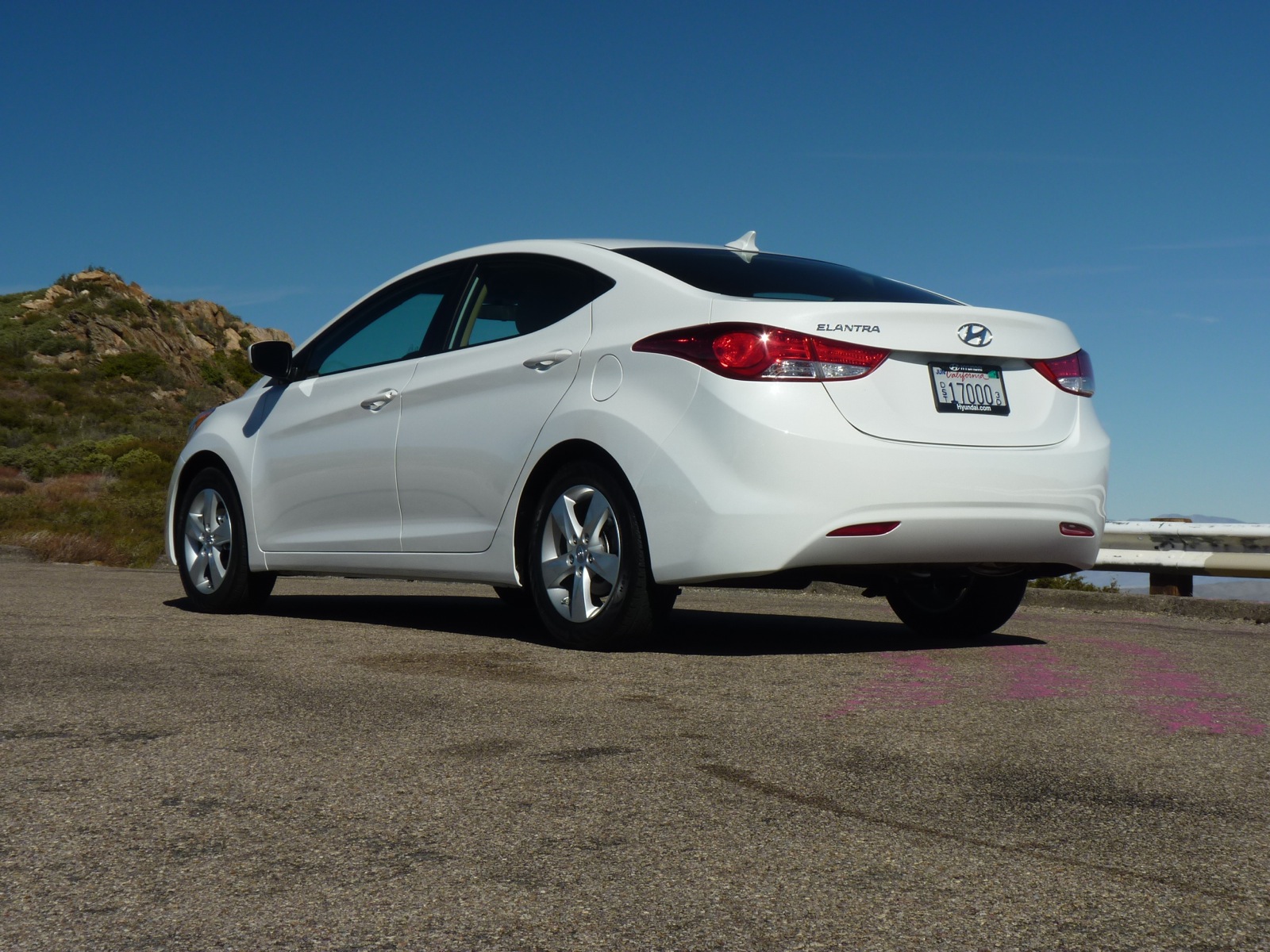 2011 Hyundai Elantra Live Gallery