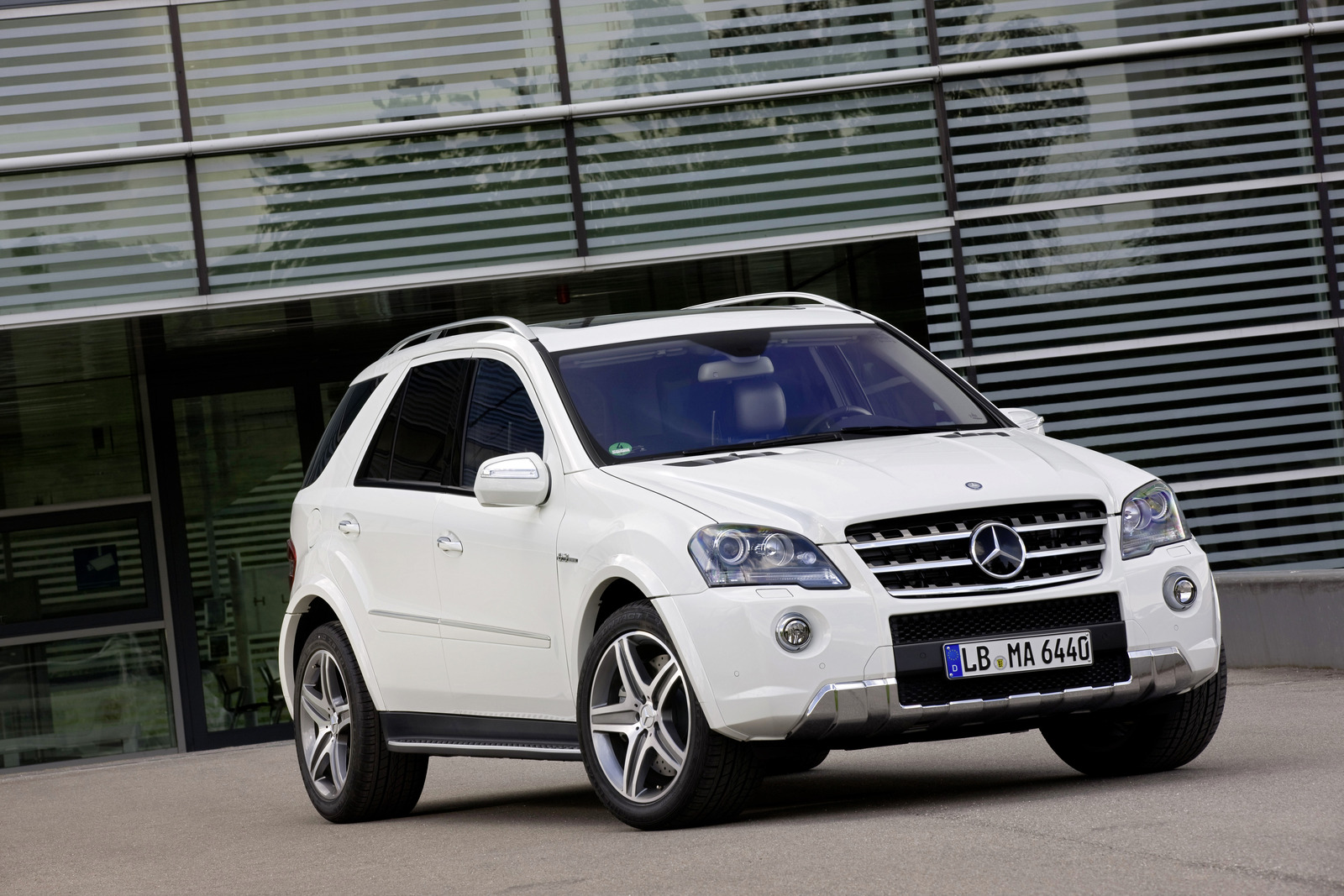 2011 Mercedes Benz Ml63 Amg Preview