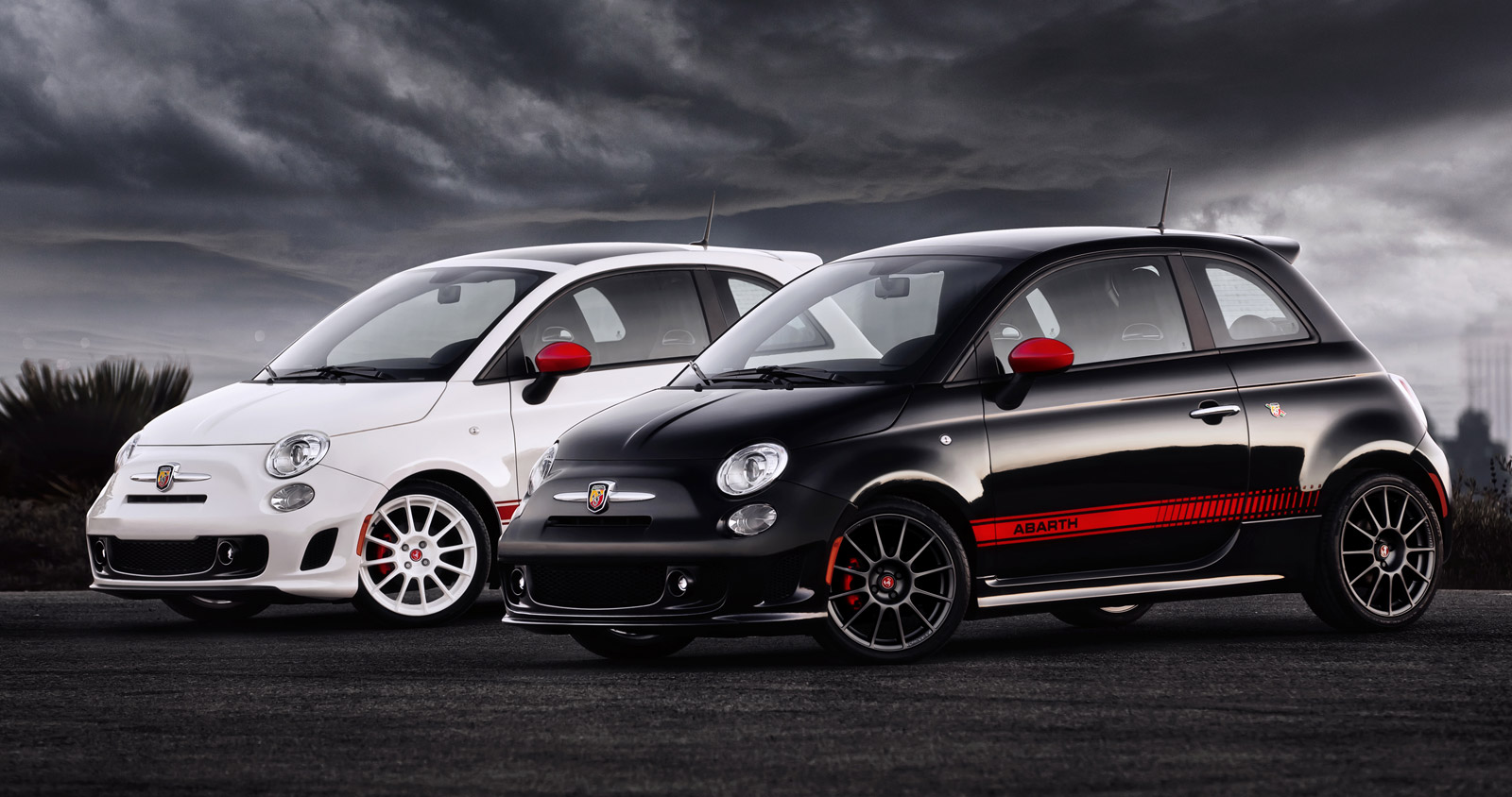 Small And Wicked 2012 Fiat 500 Abarth Debuts At L.A. Show