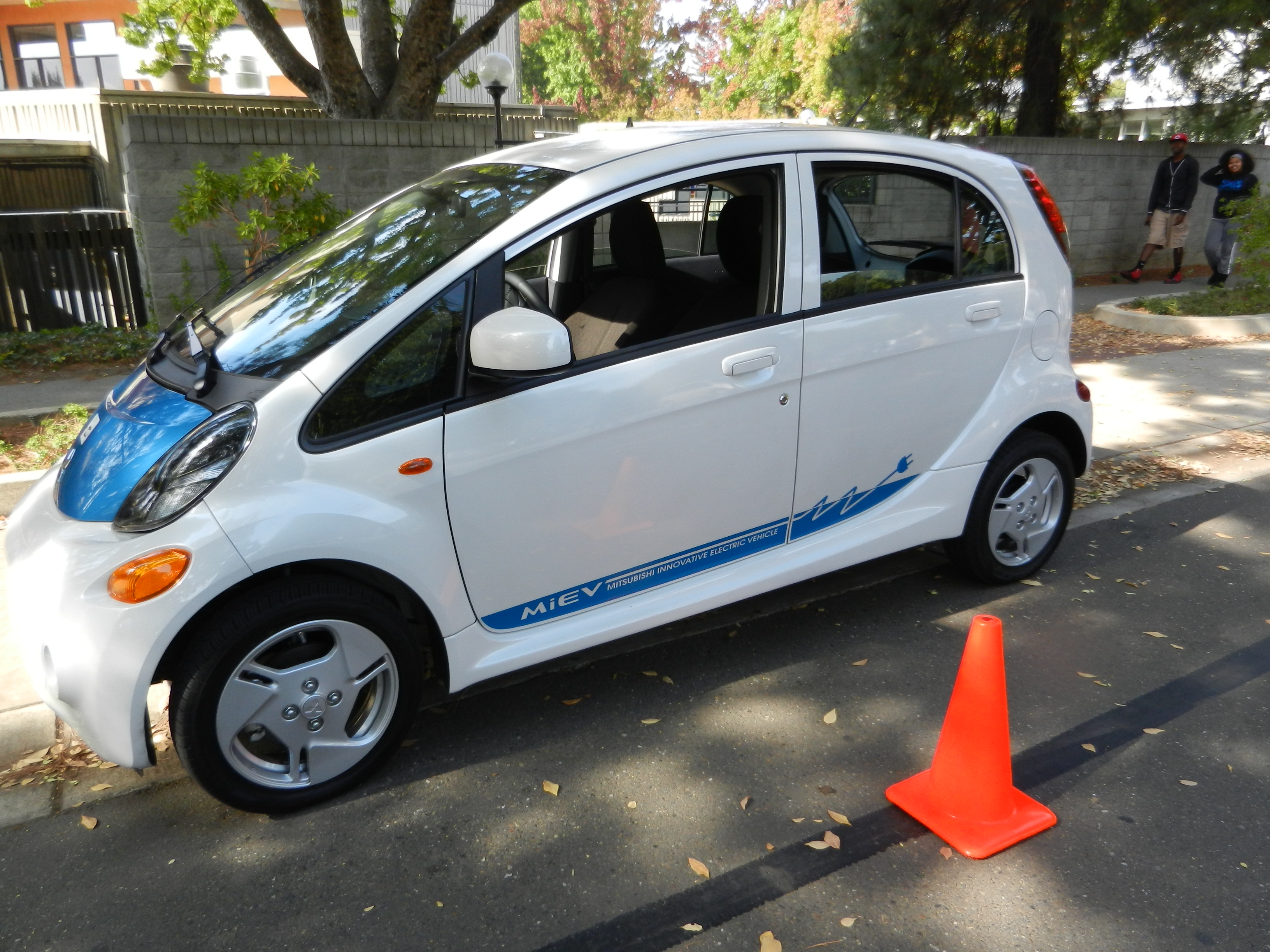 2012 mitsubishi deals electric car