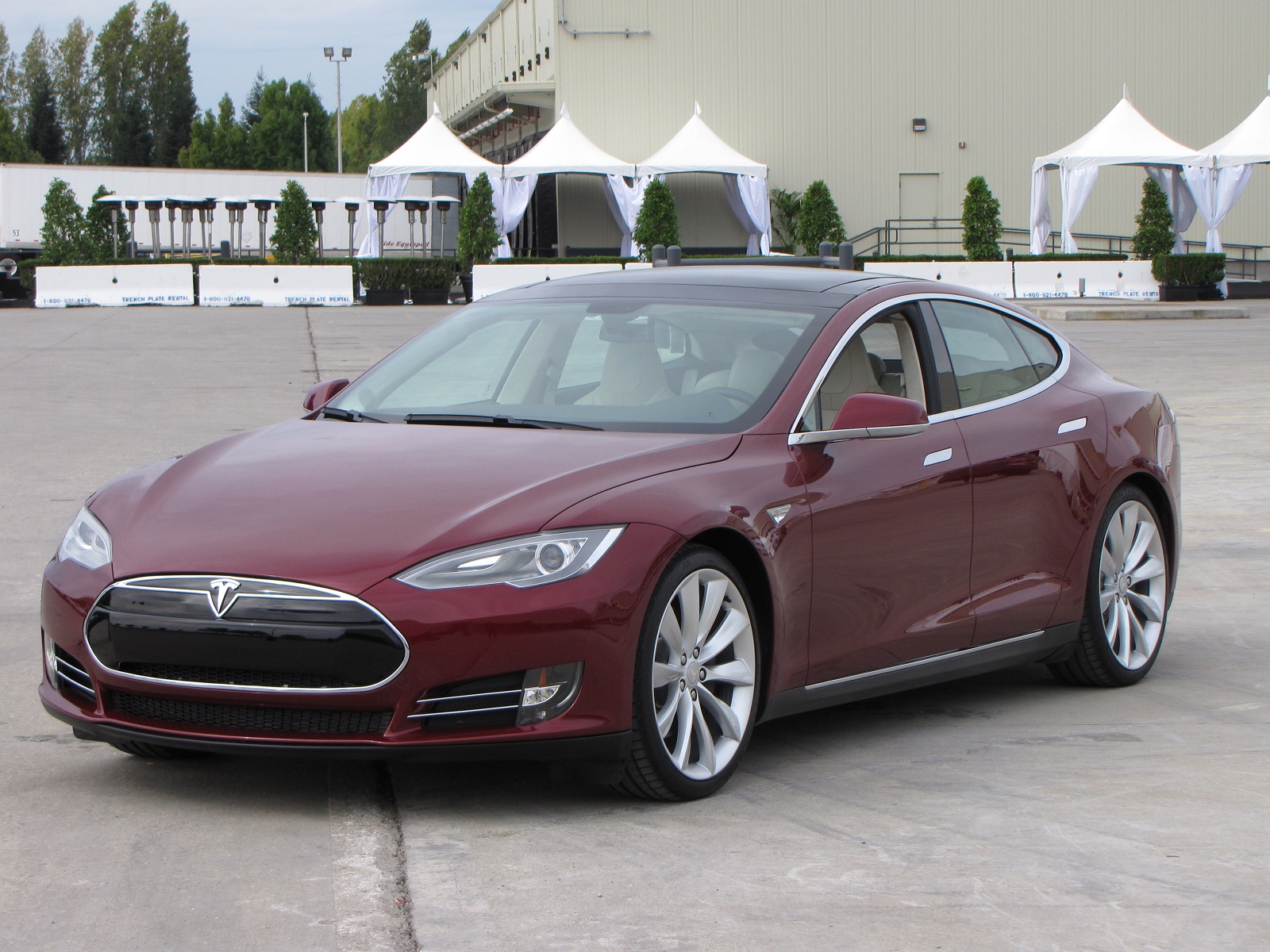 Tesla model s 2012
