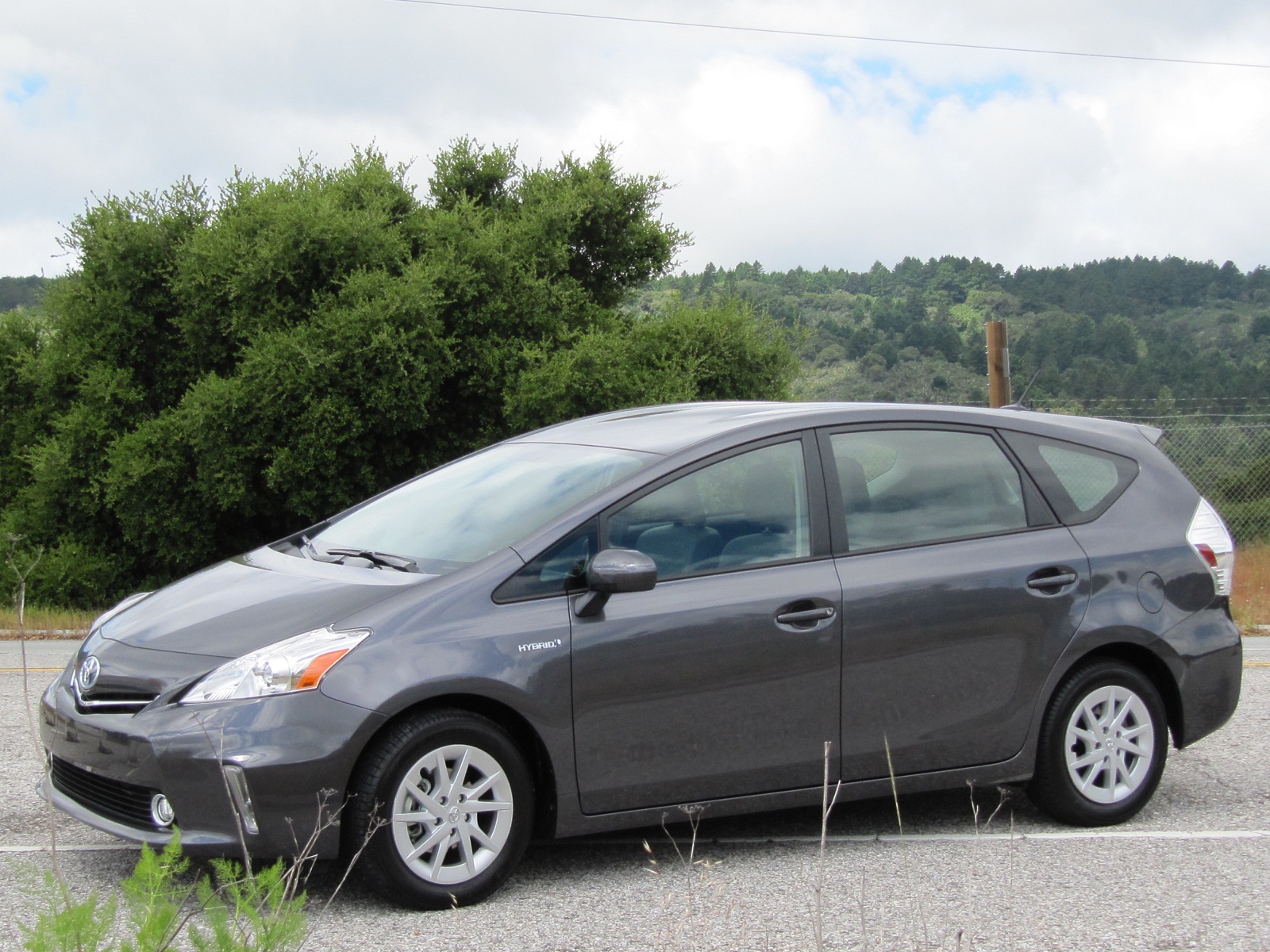 Toyota Prius v Plus 2015