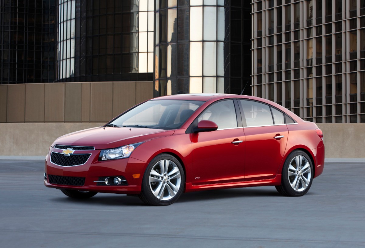 2013 Chevrolet Cruze (Chevy) Review, Ratings, Specs, Prices, and Photos