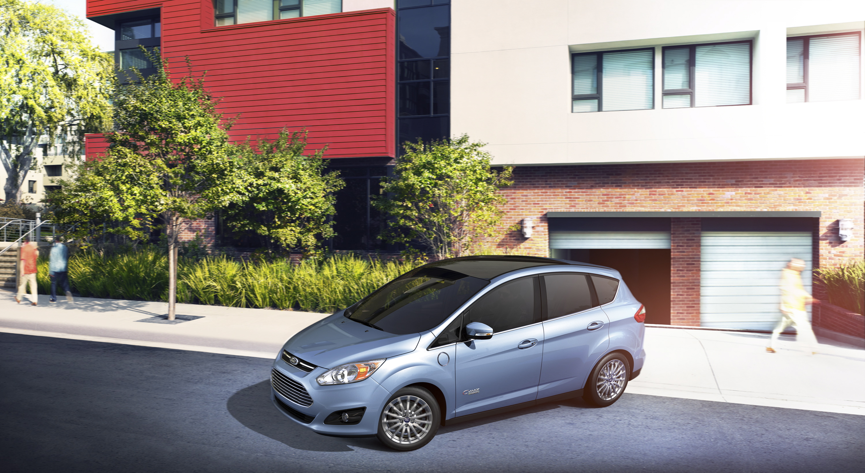 13 Ford C Max Energi New Ev Feature Learns Regular Routes