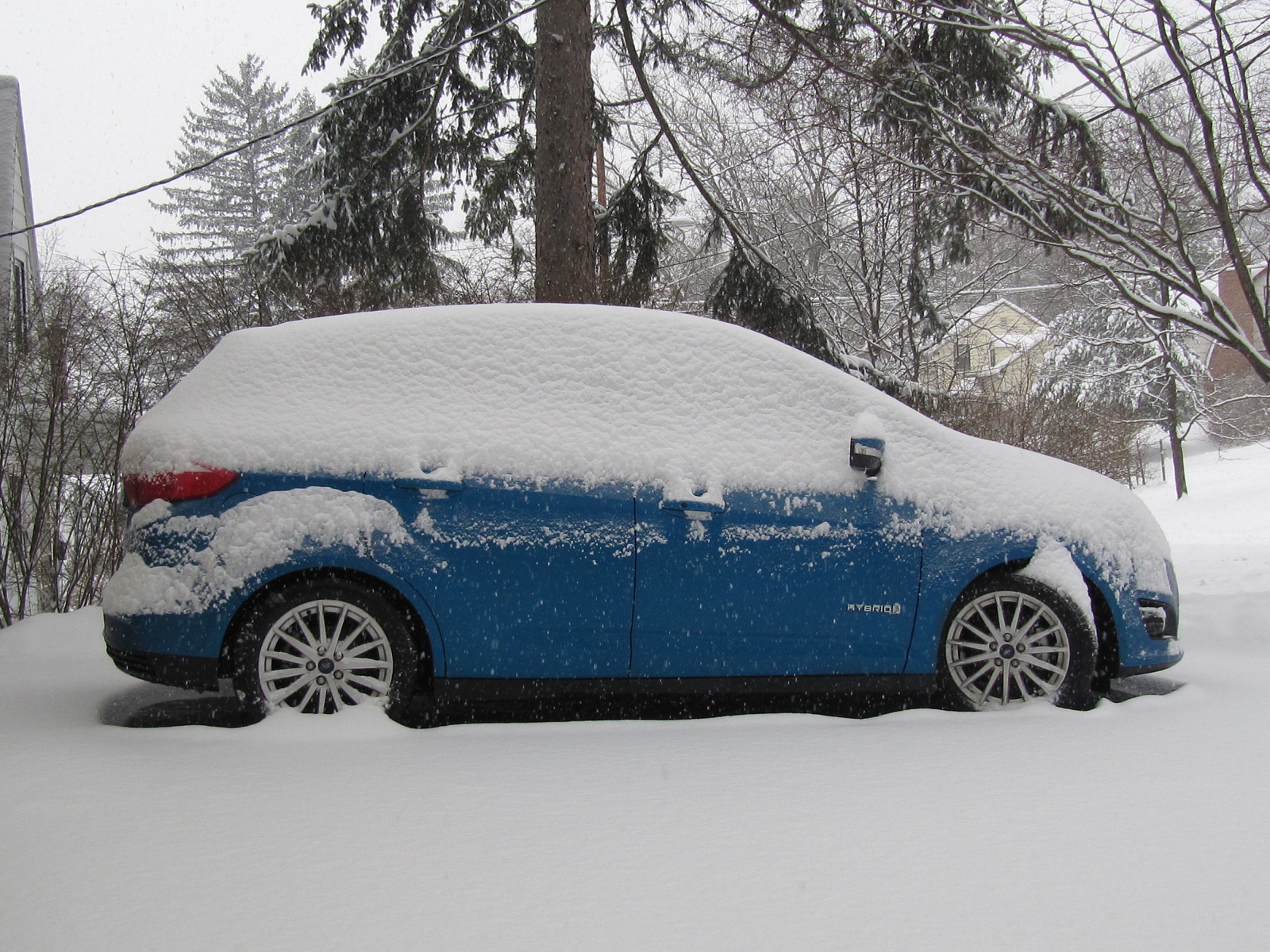 13 Ford C Max Hybrid Winter Gas Mileage Test Returns 35 Mpg