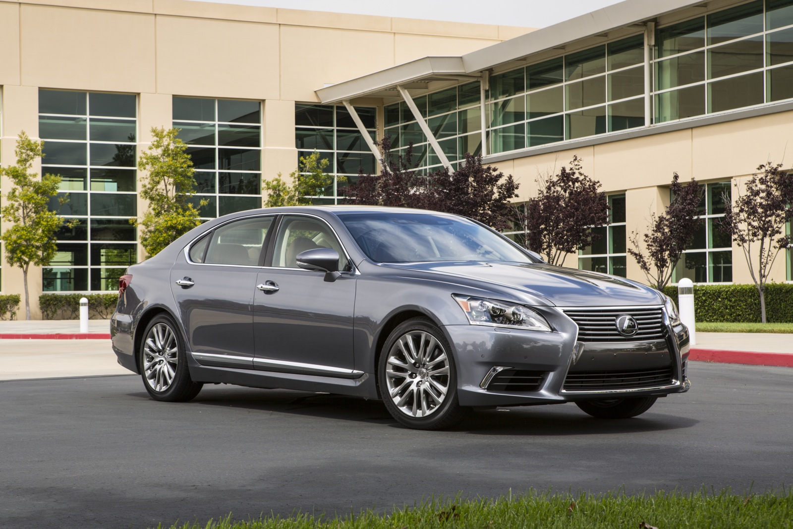 Lexus Is Latest To Start Car 2 Car Communications Research
