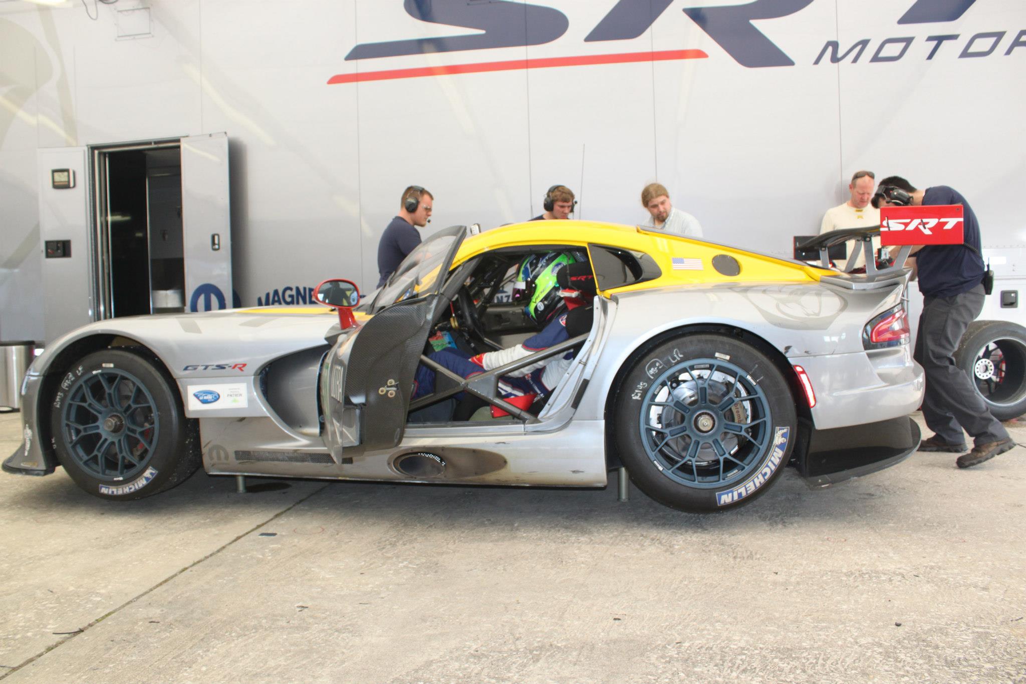 13 Srt Viper Gts R At Sebring Winter Test Gallery