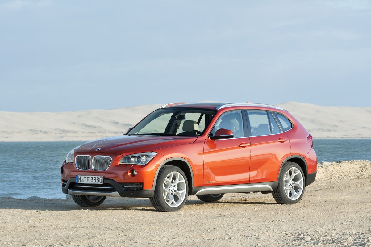 Photos & Video: 2014 BMW X1 Photos & Video - Consumer Reports