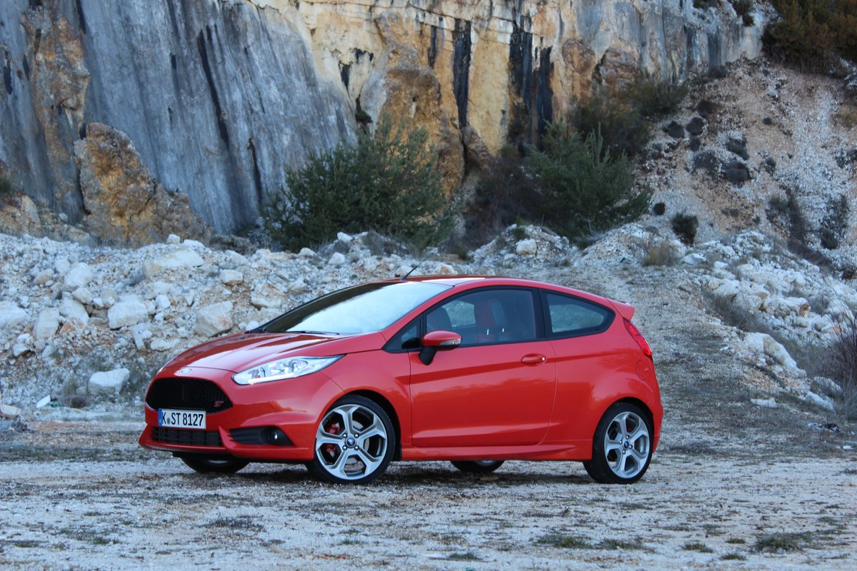 2014 Ford Fiesta Research, Photos, Specs and Expertise