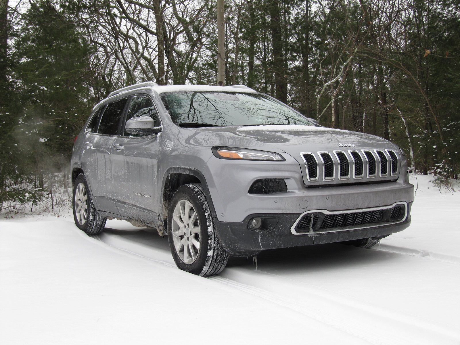 2014 Jeep Cherokee Limited 4X4: Gas Mileage Test With V-6