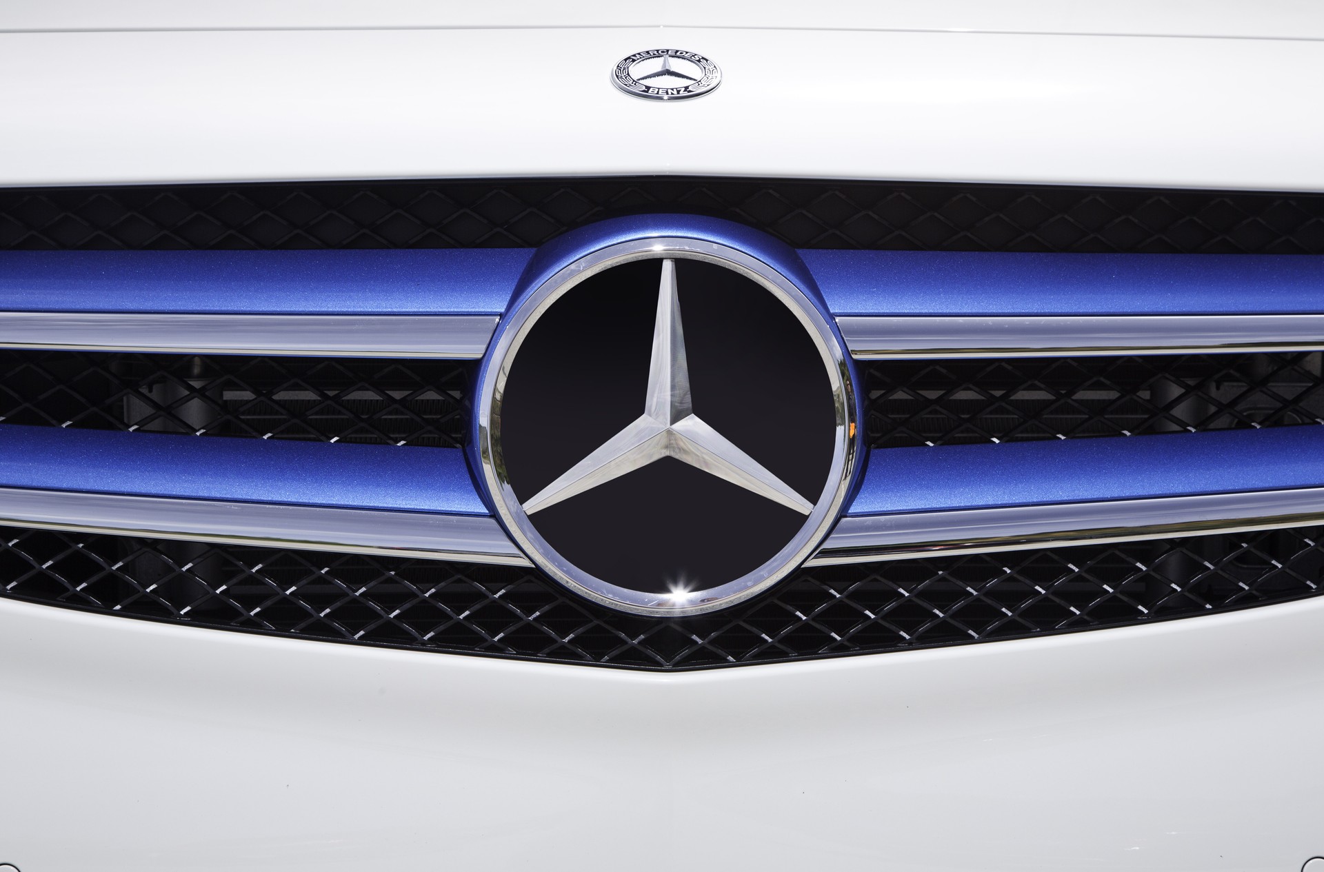 Mercedes Follows Tesla, Will Offer Home Energy Storage ...