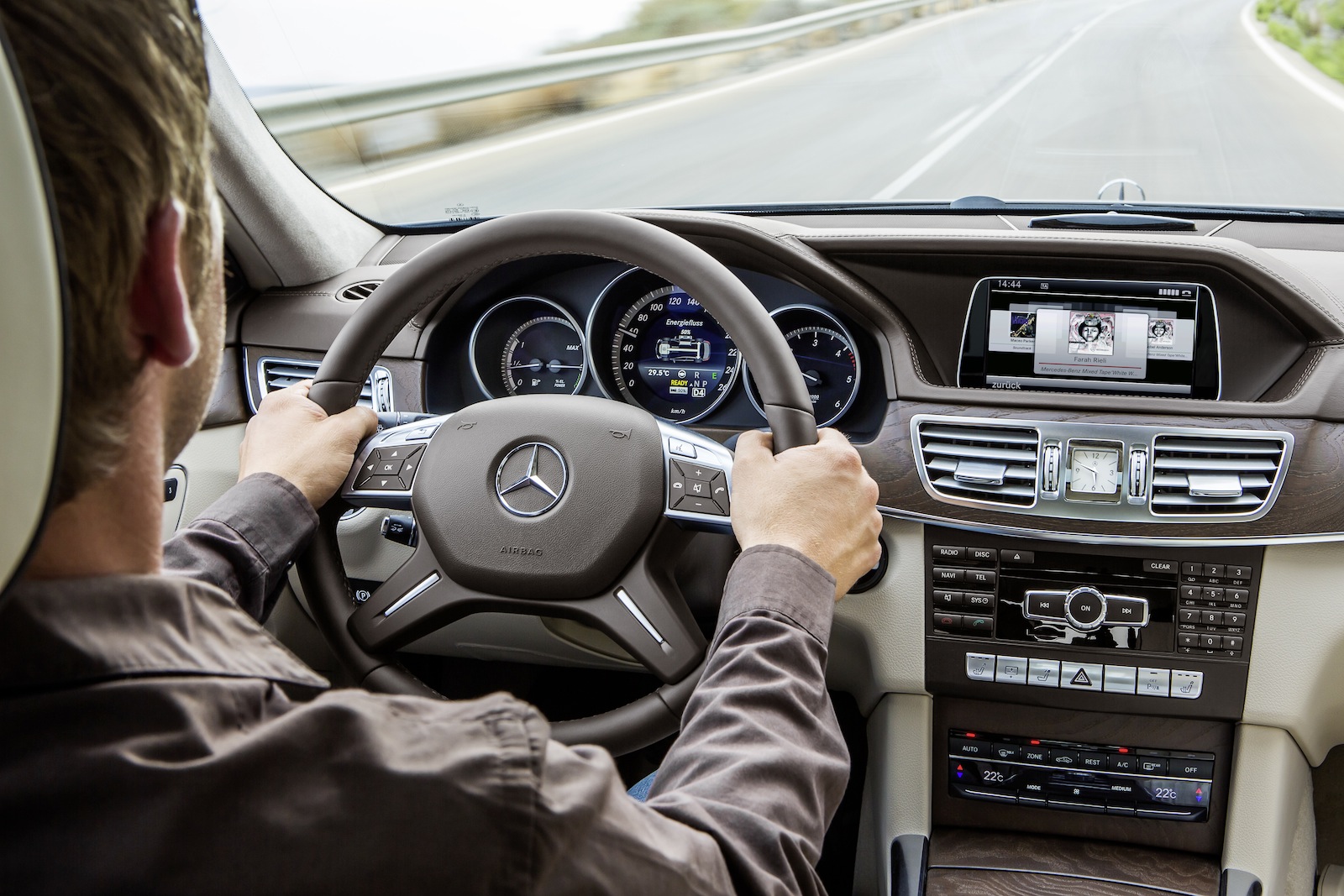 2014 Mercedes-Benz E Class Sedan & Wagon Preview