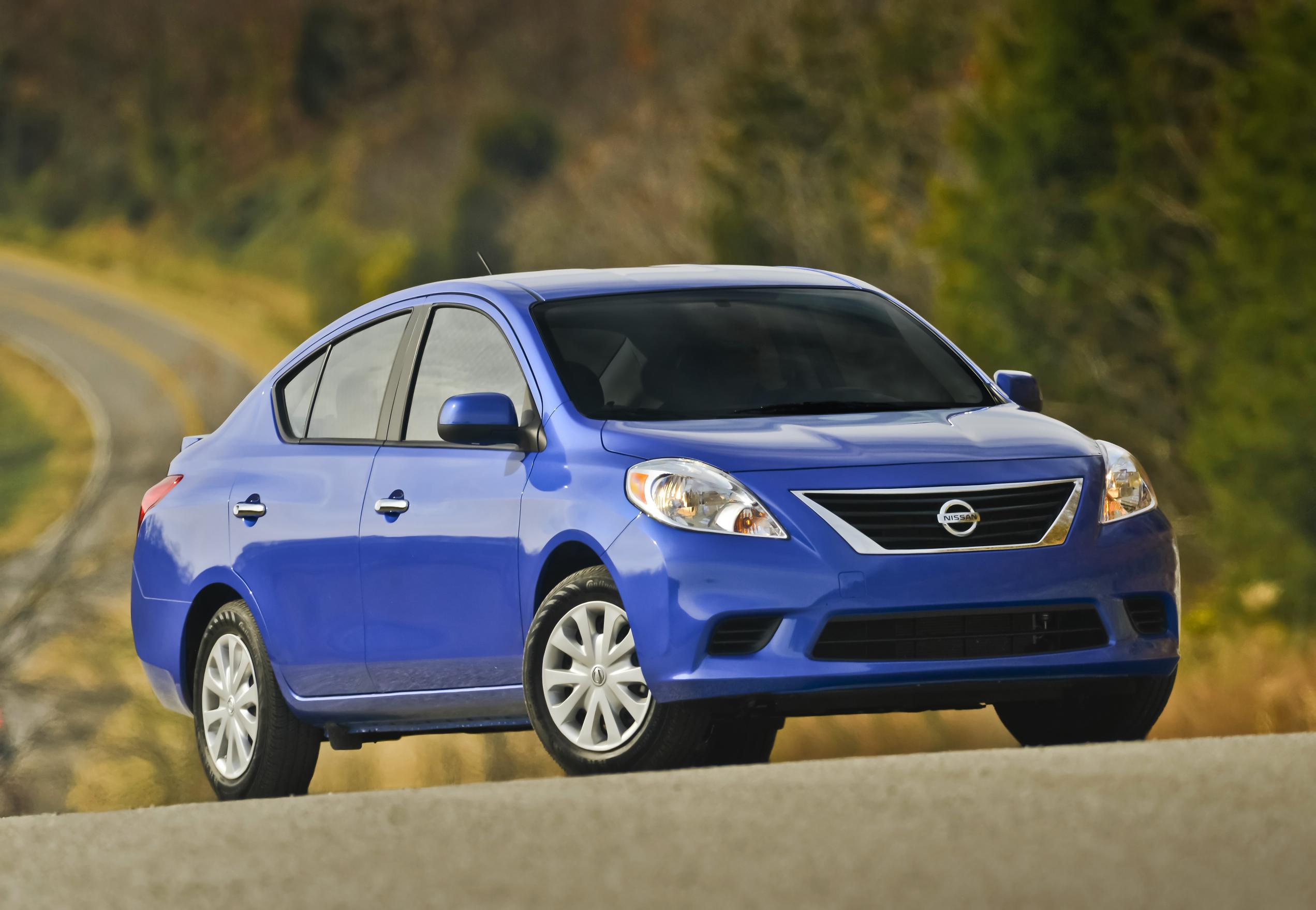 2014 Nissan Versa Review Ratings Specs Prices And Photos