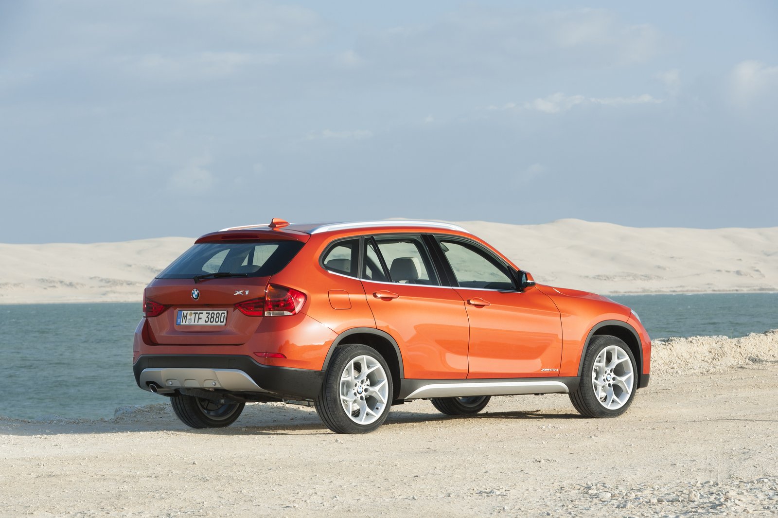 15 Bmw X1 Review Ratings Specs Prices And Photos The Car Connection