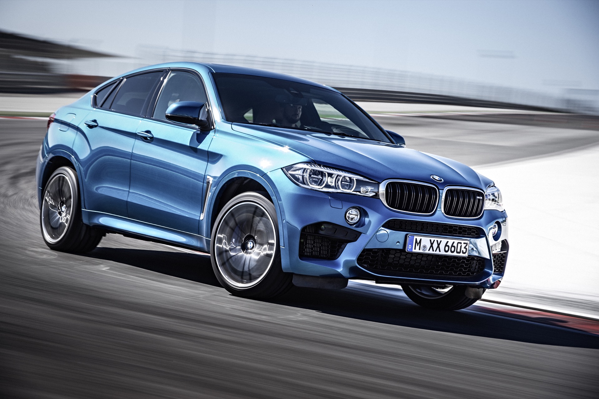 2015 BMW X6 M first drive review picture