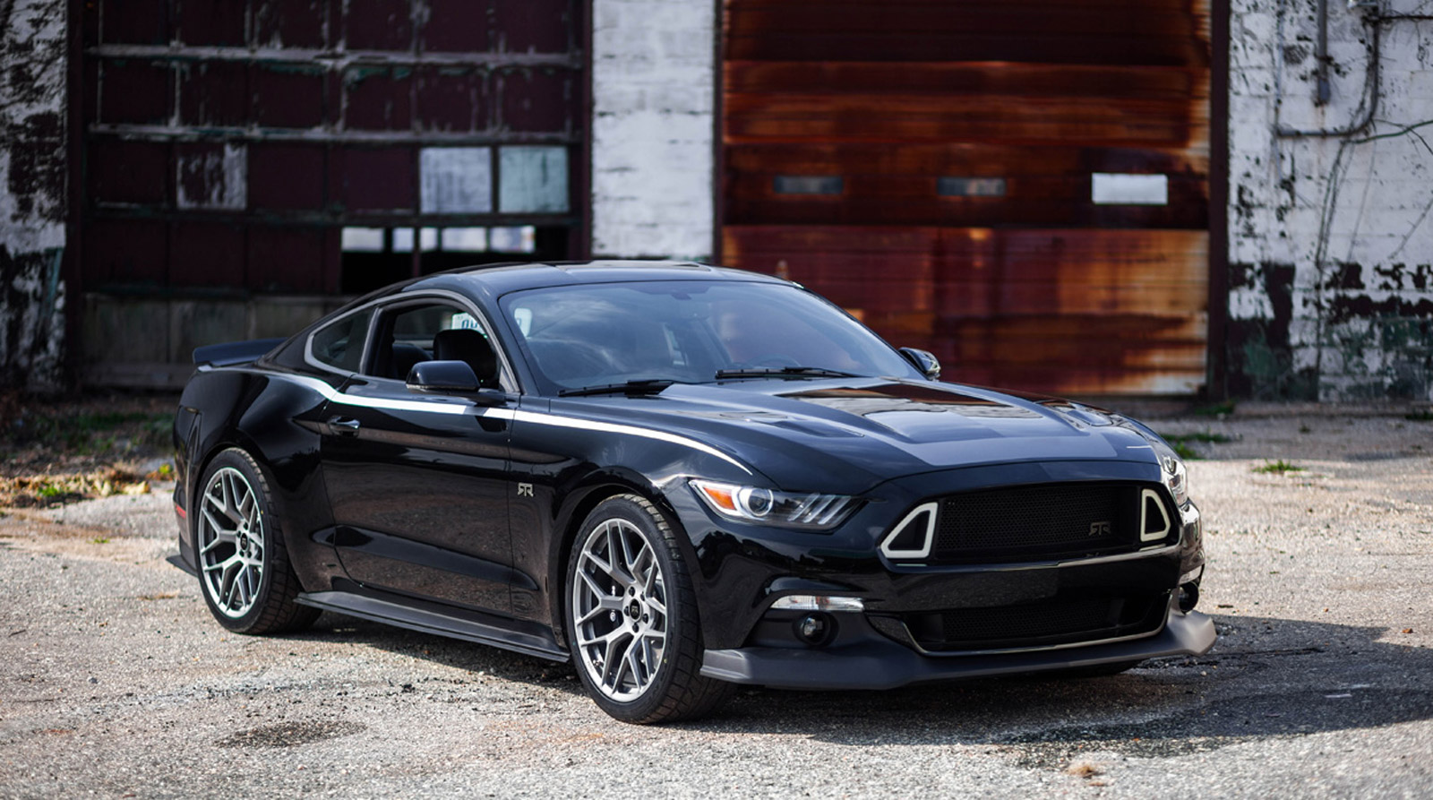 2015 Ford Mustang RTR Revealed, Offers Up To 725 Horsepower