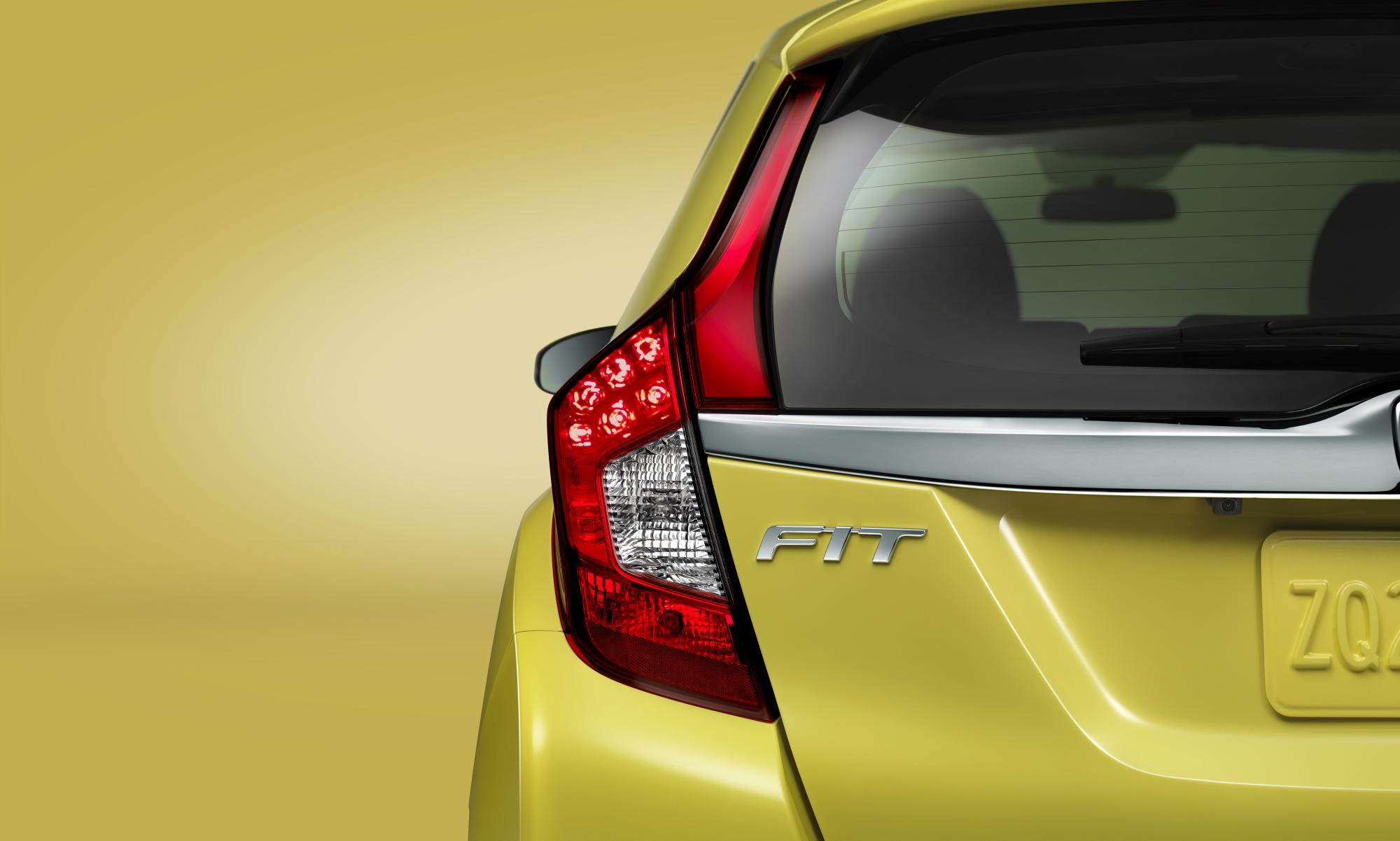 2015-honda-fit_100450893_h.jpg