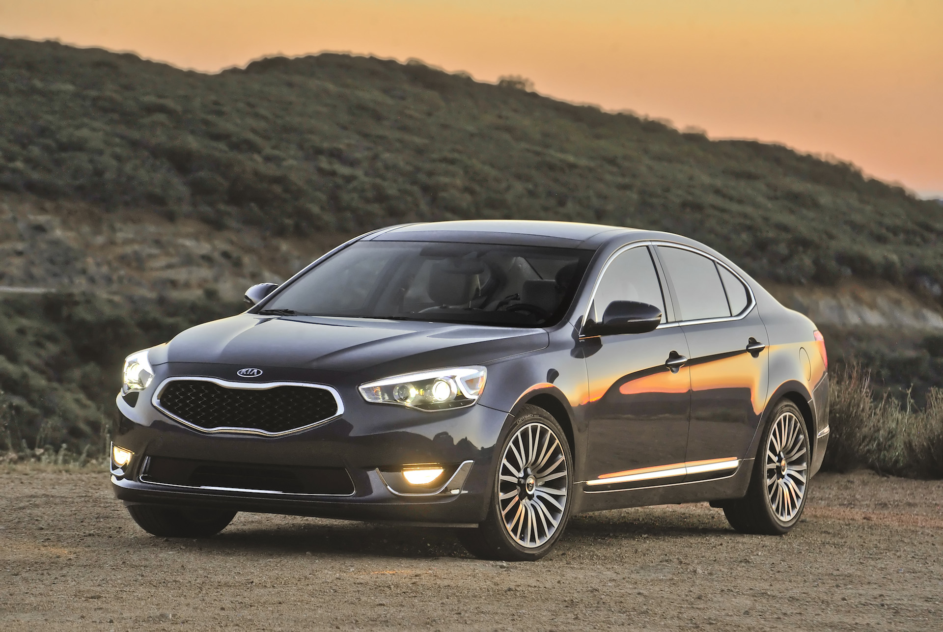 2015 Kia Cadenza Review Ratings Specs Prices And Photos