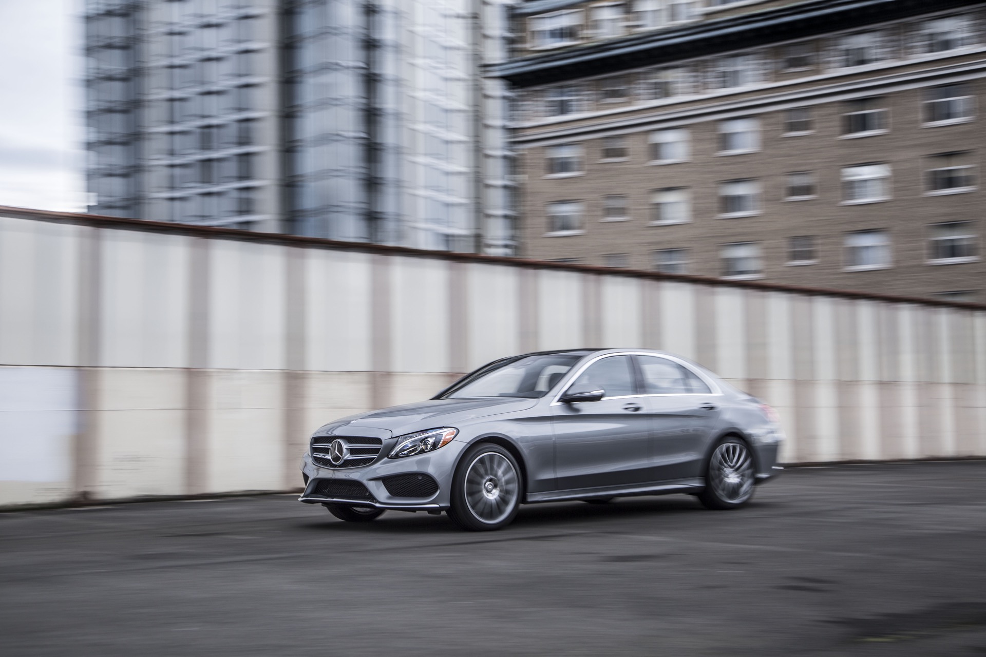 2015 MercedesBenz CClass Makes Stylish Entry at the Detroit Auto Show   Carscoops