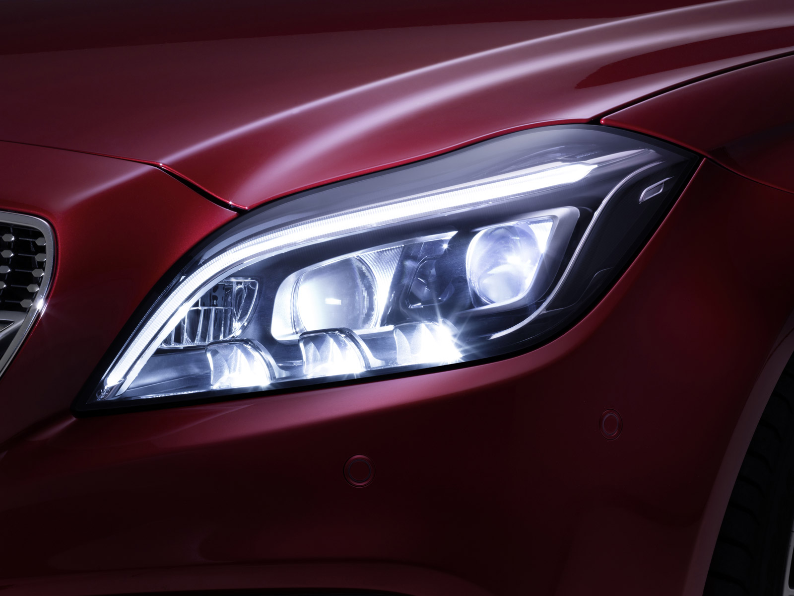 Revocation satisfaction burst Mercedes to debut MULTIBEAM LED headlight technology on 2015 CLS