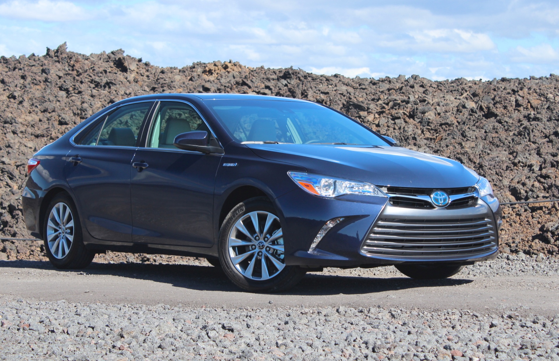 2015 Toyota Camry Review Ratings Specs Prices And Photos