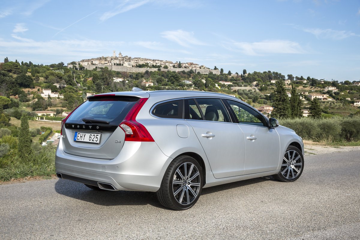 2015 Volvo S60, XC60, New V60 Wagon FuelEfficient Drive